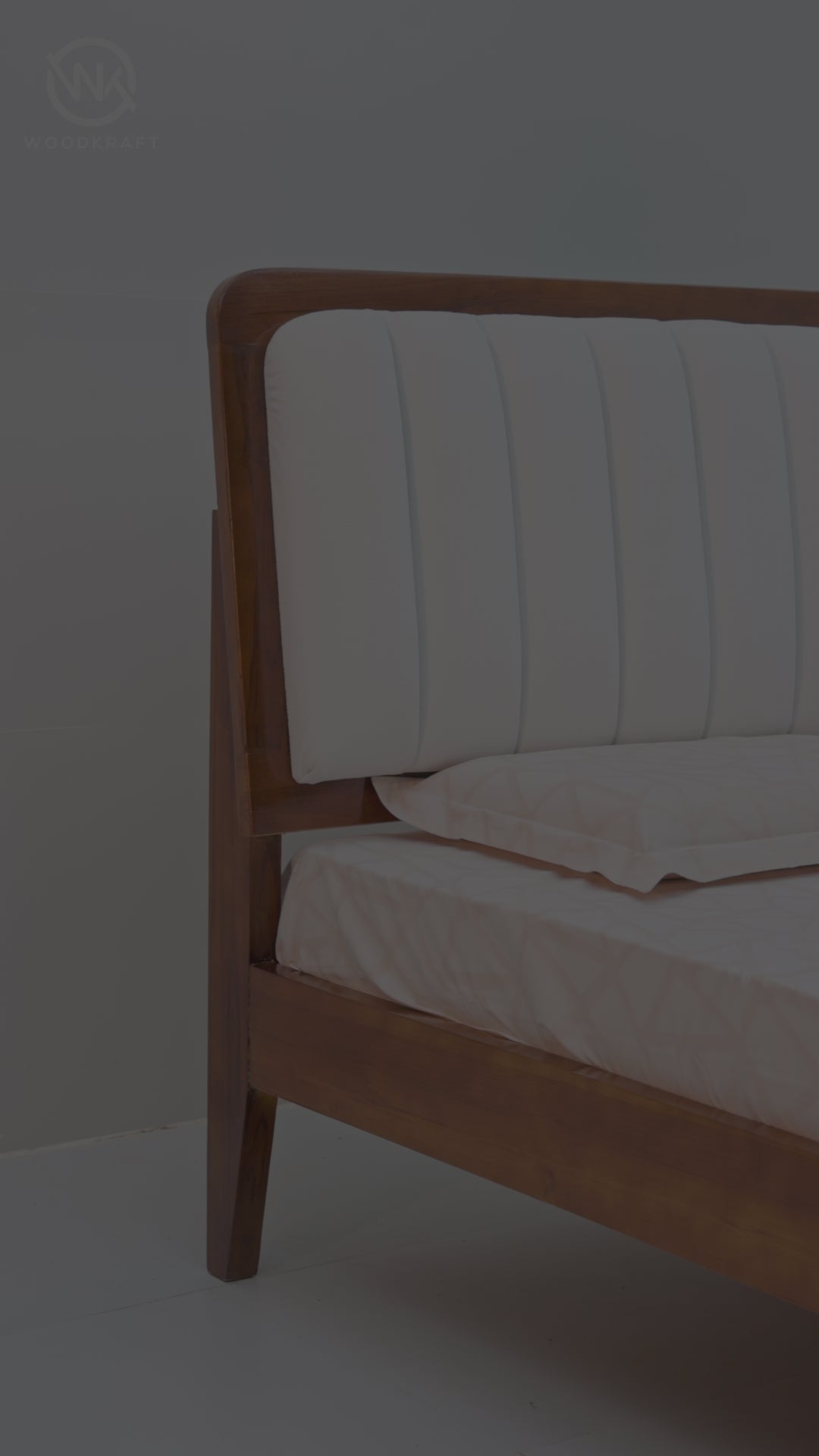 woodie teakwood bed